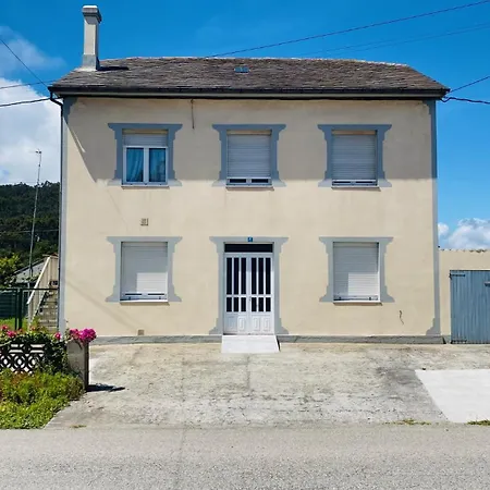 Carballeira House Lago (Lugo)