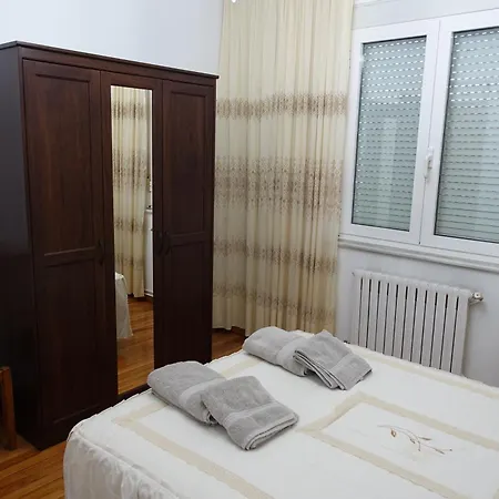 別荘 Carballeira House Lago (Lugo)