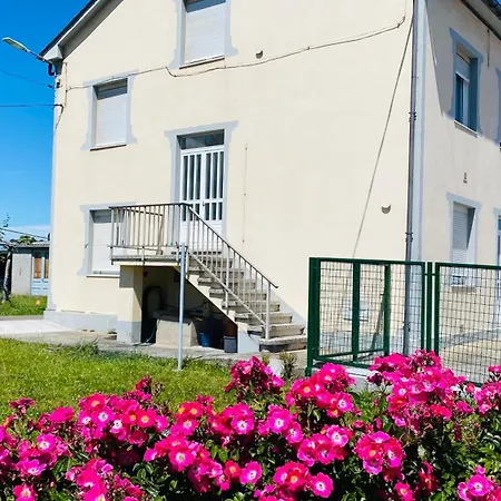 Carballeira House Holiday home Lago (Lugo)
