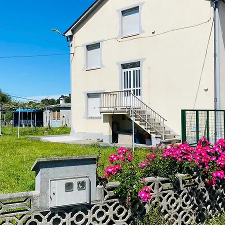 Carballeira House Holiday home *