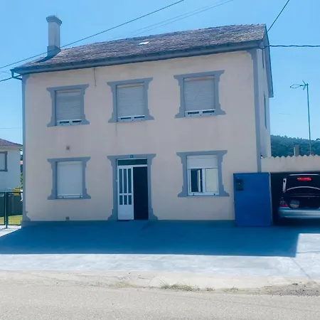 Carballeira House Feriehus *