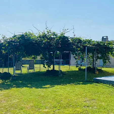Carballeira House